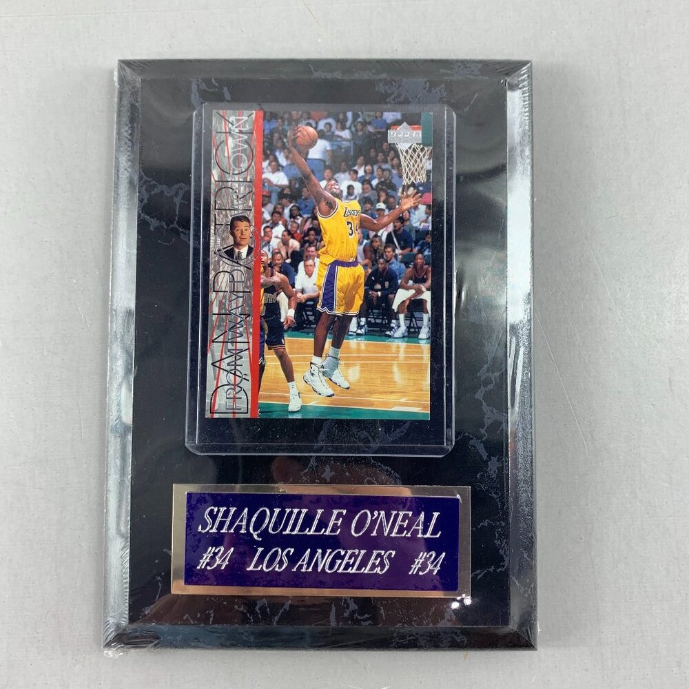 NBA Shaq 96 / 97 Upper Deck LA Lakers Basketball Card Wall Plaque 6" x 8"